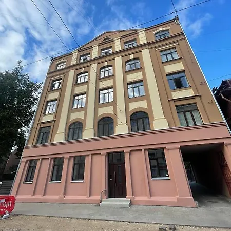 Cozy And Bright Apartment Riga