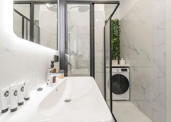 Cozy And Bright Daire