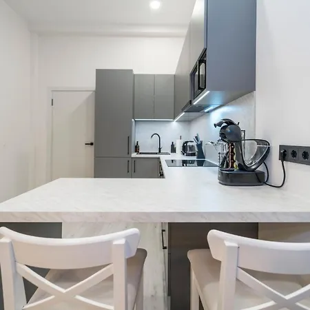 Cozy And Bright 公寓