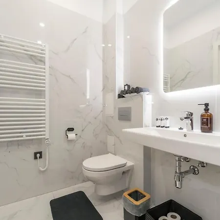 Cozy And Bright 公寓 里加