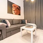 Cozy And Bright דירה ריגה